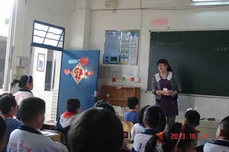 宕╁潖瀛﹀洯鍏ㄥ僵链瓙,粱光烈,父亲,用超轻彩