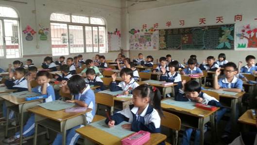 周末,你班准备举行一次模拟科技新闻发布会综